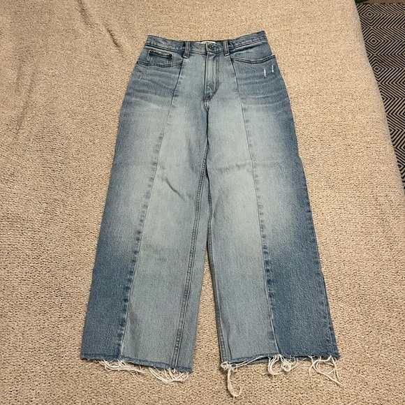 Abercrombie Crop Wide Leg Ultra High Rise 26 Bi Color Denim Jeans - Picture 1 of 4